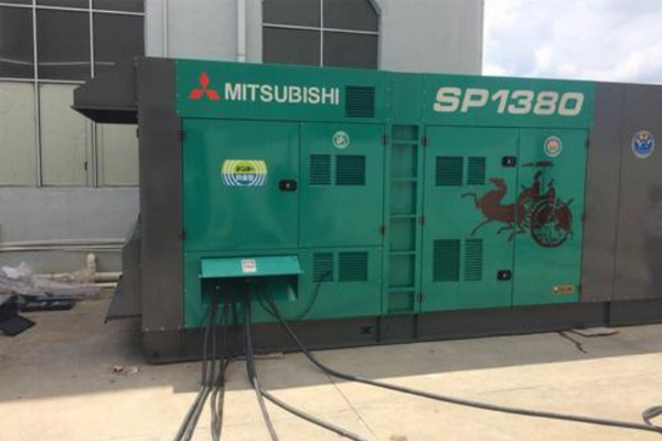 巢湖为什么有些柴油发电机组的输出电压可以调节？